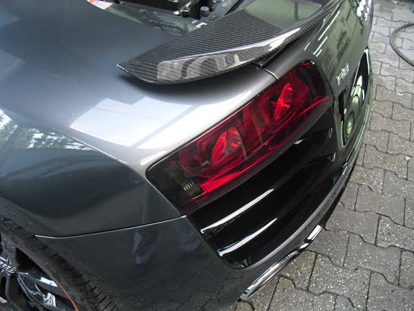 Audi R8 V10 Lackierung Kohlefaser Carbon Spoiler Designlackierung