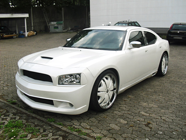 Dodge Charger Lackierung weiss