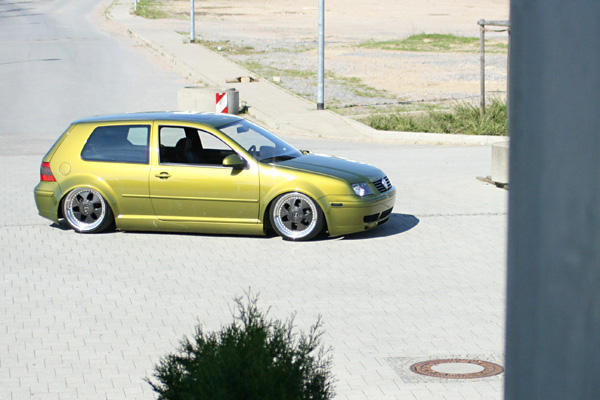 VW Golf 4 gold grün Sonderlackierung Effektlackierung