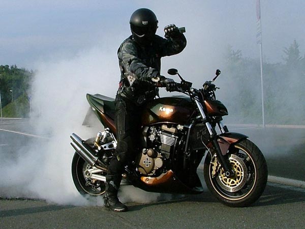 Kawasaki Motorrad Effektlackierung changierender Lack