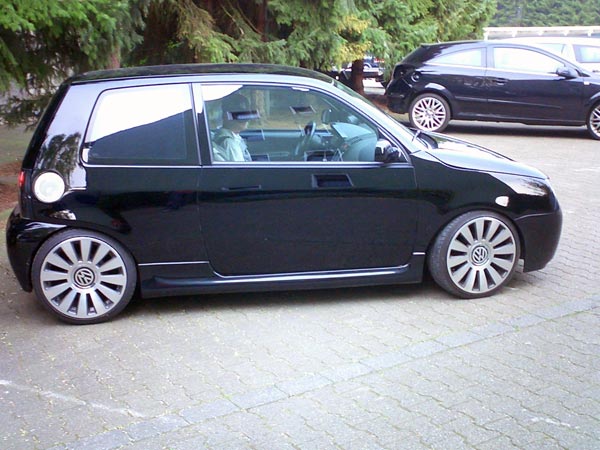 VW Lupo Autolackierung schwarz