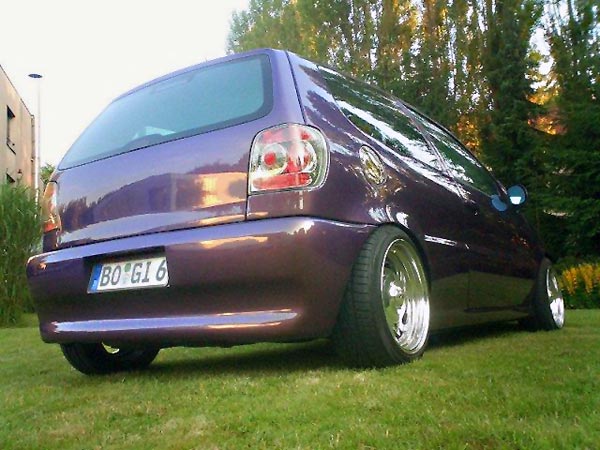 VW Polo 6N Lackierung Effektlack bordaux violett
