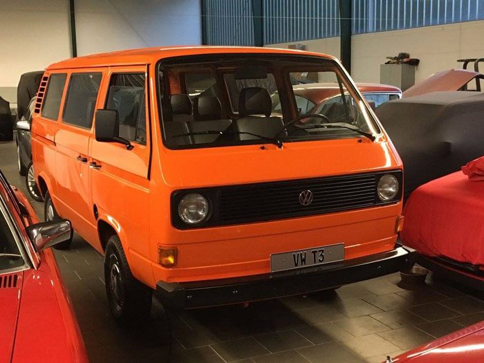 VW T3 Bus Restauration Lackierung orange